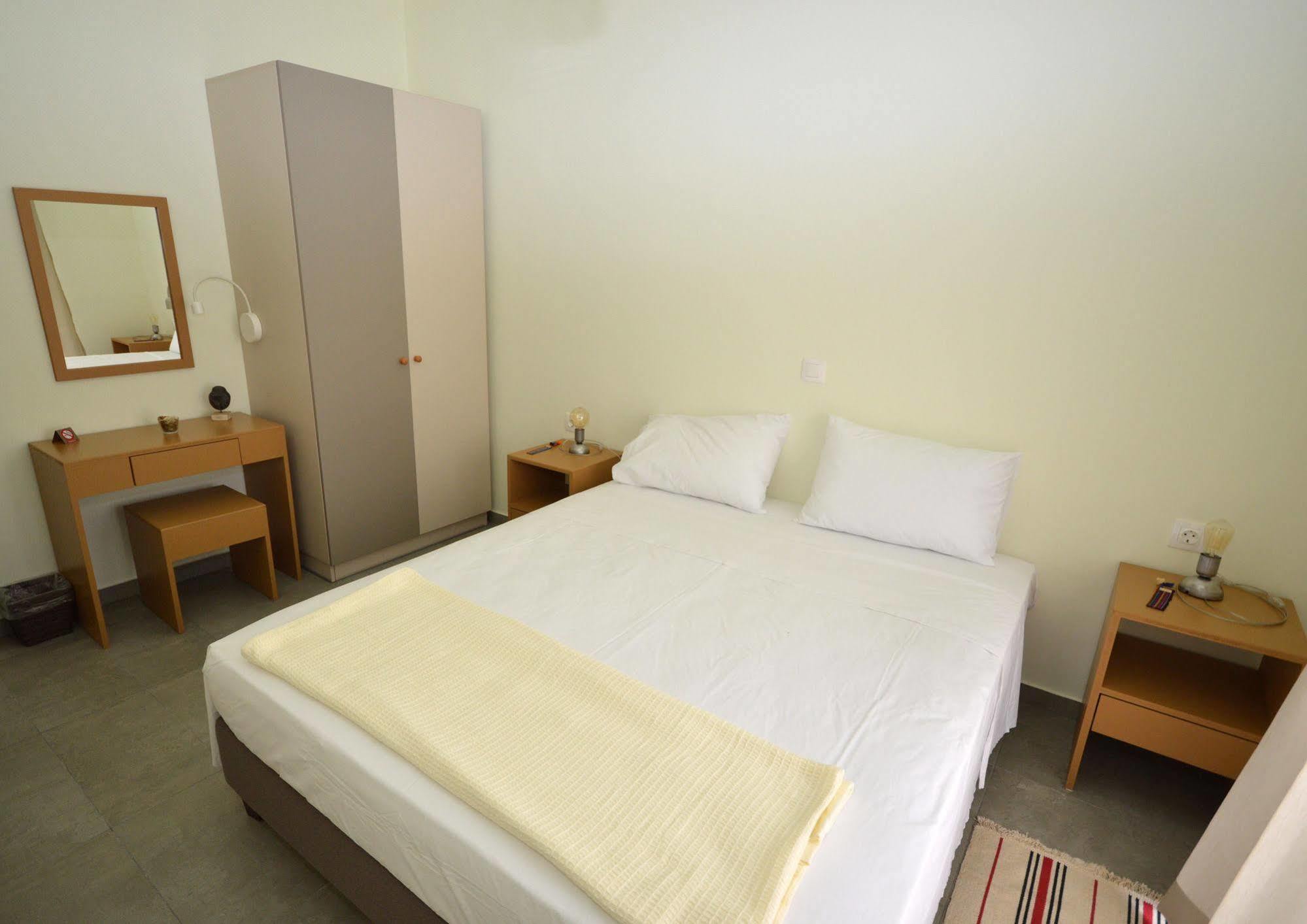 Aegina Bed & Culture Lejlighed Eksteriør billede